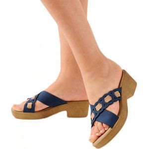 Comfortwijdte muiltje met lichte ongehaakte hak