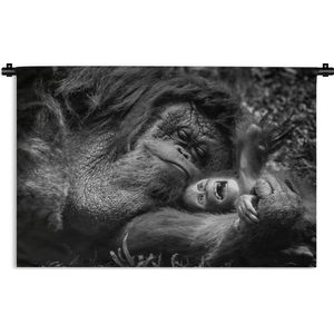 Wandkleed Junglebewoners - Liefdevolle Orang-oetan met jong in zwart-wit Wandkleed katoen 60x40 cm - Wandtapijt met foto