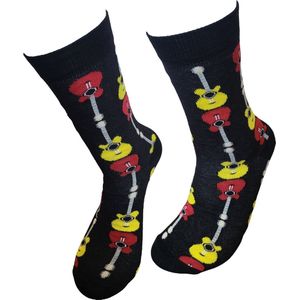 Verjaardags cadeau - Gitaren Sokken - Gitaar - vrolijke sokken - witte sokken - tennis sokken - sport sokken - valentijns cadeau - sokken met tekst - aparte sokken - grappige sokken - Socks waar je Happy van wordt - maat 37-44