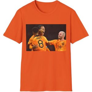 EK MERCH - Virgil van Dijk Overwinning - MAAT S (Maat S-2XL beschikbaar) - EK Voetbal 2024 - T shirts - Unisex T-shirt - Oranje shirts - Support Nederland met dit Voetbal shirt