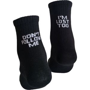 Verjaardags cadeau - Dont follow me Sokken - vrolijke sokken - witte sokken - tennis sokken - sport sokken - valentijns cadeau - sokken met tekst - aparte sokken - grappige sokken - Socks waar je Happy van wordt - maat 37-44