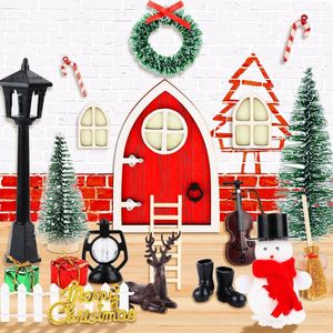 Kerstmis Miniatuur Ornament Kits, 19 stuks Kabouter Deur Set, Kabouterdeur met Accessoires Elf Deur Kerst Set Leuke Cartoon Xmas Decor voor Home Garden Party Decor Desktop Decoratie