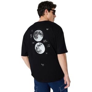 Trendyol Zwart Oversize/Brede Cut Space Bedrukt Label Detail 100% Katoenen T-Shirt Tmnss23Ts00125