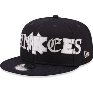 New York Yankees Typo Patch Navy 9FIFTY Snapback Cap M/L