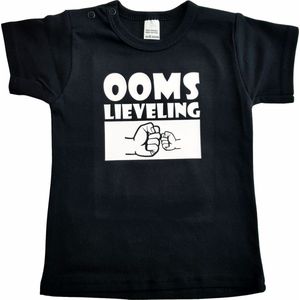 Zwart baby t-shirt met ""Ooms lieveling"" - maat 92 - babyshower, zwanger, cadeautje, kraamcadeau, grappig, geschenk, baby, tekst, bodieke