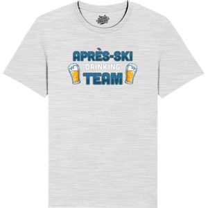 Après Ski Drinking Team - Grappige Apres Ski en Bier Wintersport Kleding - Mannen / Vrouwen / Unisex - Foute Ski en Snowboard Vakantie Cadeau - Unisex T-Shirt - Ash Grijs - Maat XXL