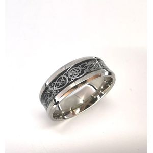 RVS - Ring - maat 19 - Zilverkleur met midden - zwart - prachtig - motief erin en beide zijkant glanzend zilverkleurig randen.