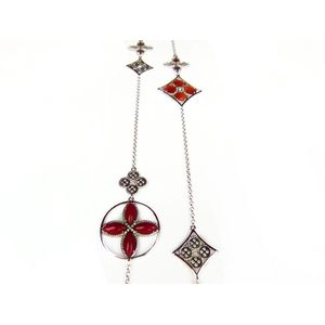 Lange zilveren collier halsketting Model Inspired Beauty gezet met rode en oranje stenen