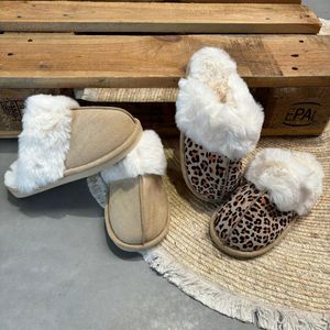 Actie 2 paar pantoffels beige leopard maat 38