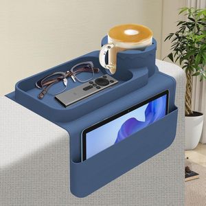 Dienblad voor bank met siliconen armleuning, anti-spill en antislip, grote opslagcapaciteit, blauw, bekerhouder, telefoonhouder, tabletstandaard.
