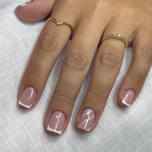 Korte Press on Nails met stevig Gel - Vierkante Witte Strepen French Tip - Glanzende Kunstnagels - Trendy Eenvoudige Stickers Nagels - 24 Stuks
