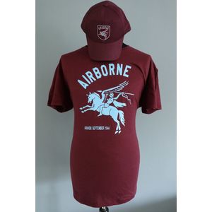 Airborne T-shirt kinderen Pegasus maroon rood met blauwe tekst en logo