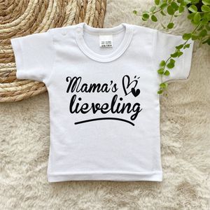 Kinder - t-shirt - Mama's lieveling - maat: 74 - kleur: wit - 1 stuks - mama - moeder - kinderkleding - shirt - baby kleding - kinderkleding jongens - kinderkleding meisjes