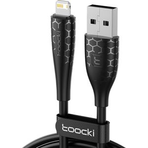 Toocki Oplaadkabel 'Fast Charging' - USB-A naar Lightning - 12W 2.4A Snellader - 1 Meter - voor Apple iPhone 8/X/XS/XR/11/12/13/14/SE, iPad, AirPods, Watch - Tot 2 Keer Sneller - Sterker snoer van TPE-Rubber - voor Apple Carplay - Diep ZWART