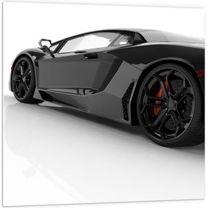 PVC Schuimplaat- Zwarte Sportauto met Rode Details op Witte Achtergrond - 100x100 cm Foto op PVC Schuimplaat