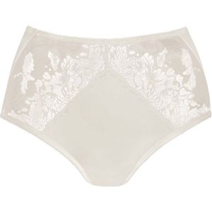 Mey Luxurious Tailleslip Beige 48