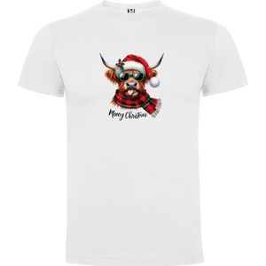 Wit T-Shirt met “Kleurrijke Hippe Kerst Highlander met Muts en Sjaal Mooey Christmas “ Print Full Color Maat S