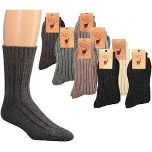 2 paar sokken met alpacawol
