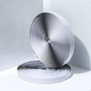 Zelfklevend klittenband op rol - 25mm breed - 25 meter lengte - complete sluiting (haak+lus)