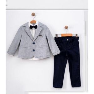 luxe jongens kostuum-kinderpak- kinderkostuum-4 delige set - grijsblauw gestreepte blazer, witte hemd, donkerblauwe kostuumbroek ,vlinderstrik -bruidsjonkers-bruiloft-feest-verjaardag-fotoshoot- 9 jaar maat 134