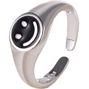 Smiley ring Zilver - Zwart - ring maat 17 - Ring Smile - Ring Emoji - Smileyring