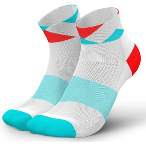 INCYLENCE RUNNING PEAKS SHORT CYAN INFERNO - 43-46