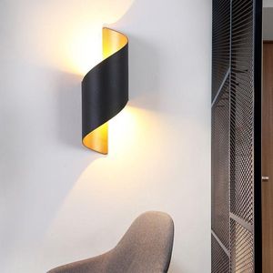 Xtraworks - Moderne Wandlamp - Voor binnen of buiten - LED - Zwart en bronzkleurig