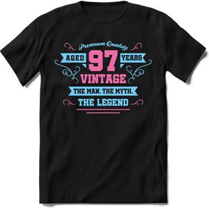 97 Jaar Legend - Feest kado T-Shirt Heren / Dames - Licht Blauw / Licht Roze - Perfect Verjaardag Cadeau Shirt - grappige Spreuken, Zinnen en Teksten. Maat L