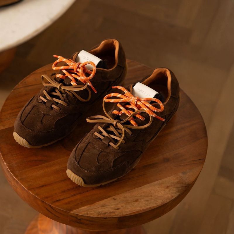 Manfield - X Isabelle - Sneakers - Bruin - Suède - Dubbele Veters