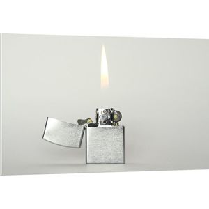 Forex - Zilveren Aansteker op Witte Achtergrond - 120x80cm Foto op Forex
