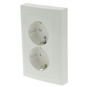 Berker Contactdoos – Inbouw – 2-voudig – Met Randaarde – Polarwit – 2 stuks