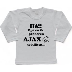 Amsterdam Kinder t-shirt | Hé!!!! Opa en ik proberen AJAX te kijken..."" | Verjaardagkado | verjaardag kado | grappig | jarig | Amsterdam | Ajax | cadeau | Cadeau | Kado | Kadootje | wit/zwart | Maat 80