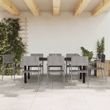 The Living Store Tuinset - Grijs PE-rattan Stoelen - 51 x 60 x 87 cm - Zwart Stalen Tafel - 200 x 100 x 74 cm - Duurzaam materiaal