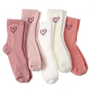 Knuffelsokken voor dames - Wollige wintersokken van koraalfleece - Warm en elastisch - Slaapsokken met lief borduurwerk - Huissokken voor winter en Kerstmis