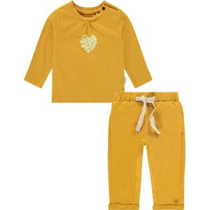 Noppies - Kledingset - 2delig - Broek okergeel - Shirt okergeel met hart - Maat 50