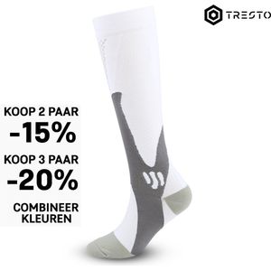 TRESTO - Compressiekousen - Hardlopen Reizen en meer - Compressie Sokken - Mannen en Vrouwen - Zwart - Maat L-XL (40-43)
