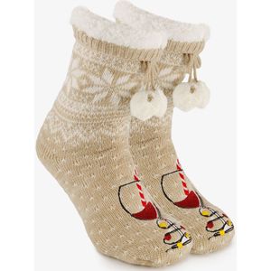 1 paar dames kerst huissokken met wijnglas beige - Maat 35/38 - 100% Acryl - Extra zacht