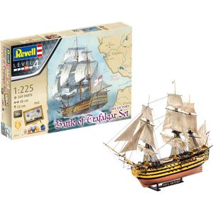 1:225 Revell 05767 Battle Of Trafalgar - Gift Set Plastic Modelbouwpakket