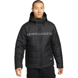 Nike sportswear repeat jacket in de kleur zwart.