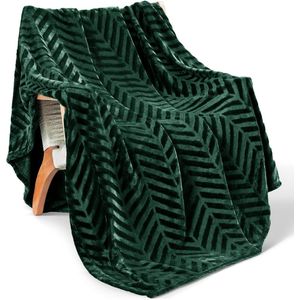 Knuffeldeken met chevron patroon - warme woondeken - 1 stuk - donkergroen - 150 x 200 cm
