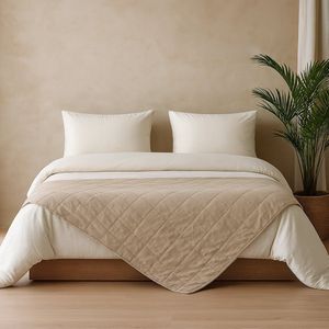 Fameilleur - Dekbedovertrek 240x200/220 cm - Taupe - 2-Persoons - Inclusief Bedsprei en Kussenslopen