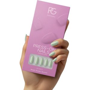 Pink Gellac Press On Nails - 323 Gentle Jade - Round Medium Plaknagels - 30 Press On Nagels Met Lijm, 30 Plakstickers, Cleaner Wipe, Nagelvijl, Woodstick en Size Matcher - Snel Aan Te Brengen Plak Nagels - Voor 7-14 Dagen Mooie Nagels