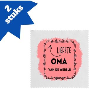 Akyol - liefste oma van de wereld brillendoekjes - Oma - de liefste oma - verjaardag - cadeautje voor oma - kado - geschenk - 17,8 bij 17,8 cm - 2 stuks