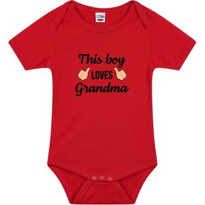 This boy loves grandma tekst baby rompertje rood jongens - Cadeau oma - Babykleding 92