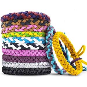 Anti Muggen Armband - 12 Stuks - Anti-Muggenarmband - Insectenafwerend Polsbandje - Anti Muggen Stickers - Anti Muggen - Muggen Bescherming - Anti Mug - Muggenwerende - Geschikt Voor Kinderen Volwassenen Kamperen Visreis