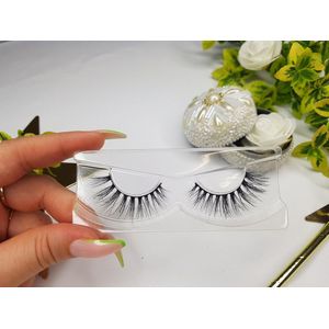 BeautyLane- #Flirtatious 3D real Mink lashes - 3d mink lashes - Plakwimpers - Herbruikbare Wimpers - Eyelashes - Verpakking met spiegel