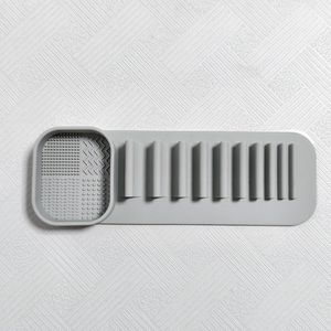 Siliconen cosmetische borstelhouder - zelfklevende opbergdoos - met borstel reinigingsmat, sterke zuigkracht cosmetische opbergdoos voor badkamers, spiegels, tegels en gladde oppervlakken