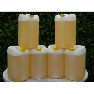 Handelscenter Kachelbrandstof 20 liter Reukloze petroleum type C (Kleur Rood)