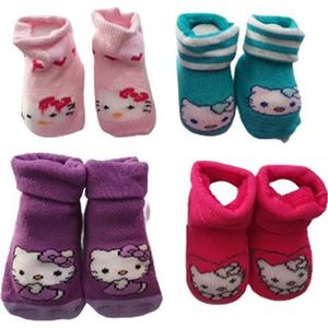 Hello Kitty Babysokken - Baby Sokken - Newborn - Sokjes - Babysokjes - Babysokken - 0 - 6  Maanden - Set van 2 - Assorti - Kerst / Sinterklaas / Verjaardag cadeau tip