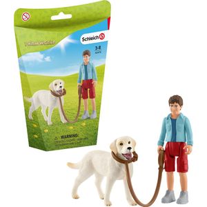 Schleich Farm World - Wandeling met een labrador retriever - Speelfigurenset - Kinderspeelgoed voor Jongens en Meisjes - 3 tot 8 jaar - 42478